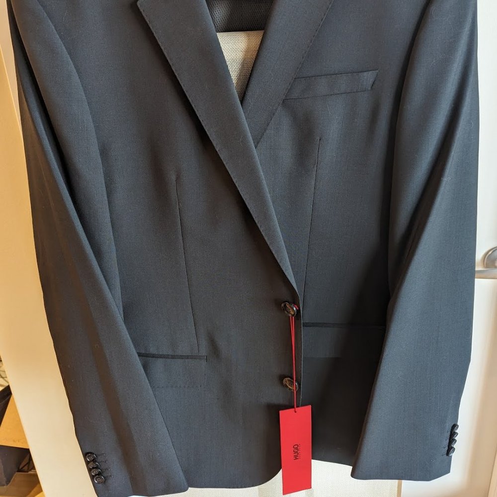 Brand New 3pc Hugo Boss Wool Suit Black